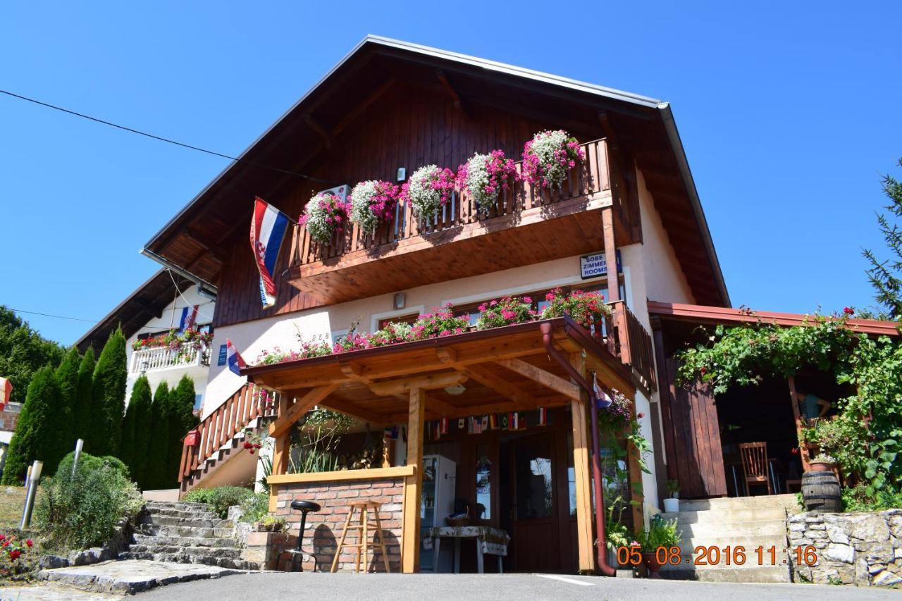 Hébergement de vacances Kristic 2 *